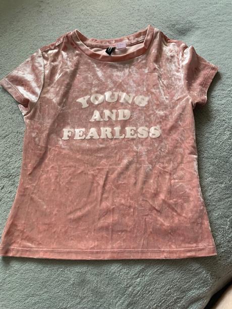 Dievcenske tricko, 152