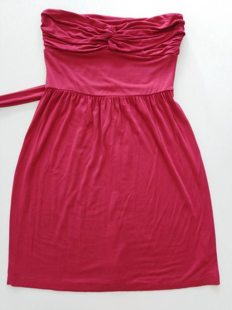 Tmavo červené šaty, tezenis,164