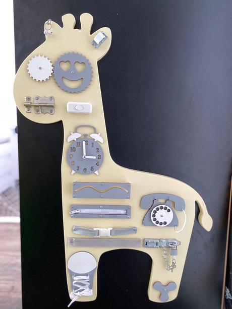 Aktivity doska žirafa,