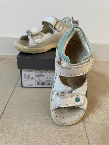 Dievcenske sandalky, ecco,25