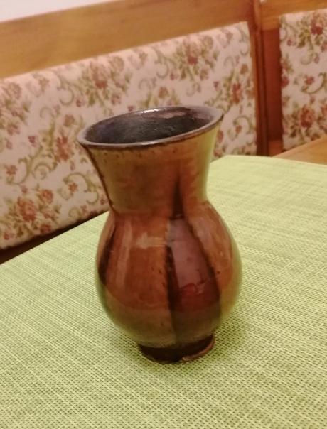 Váza z keramiky,