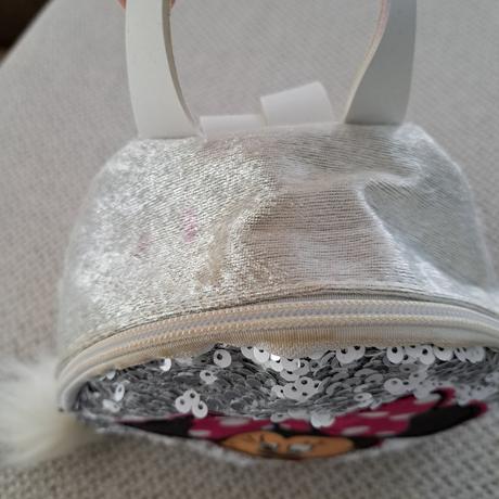 Blikajúci ruksak minie, 