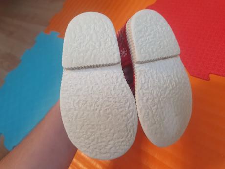 Wanda papucky, wanda,20