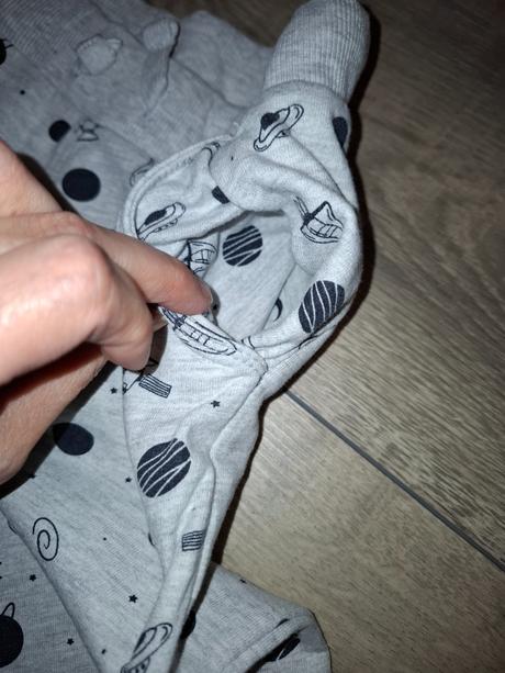 Šedé tepláky, sinsay,140