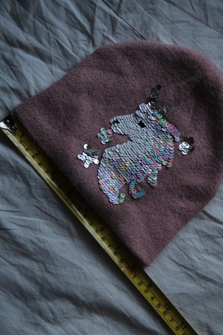 Čiapočka s pestrým obrázkom - jednorožec, topolino,92