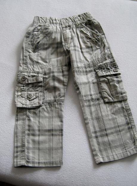 Sivé nohavice na gumičku,nenosené, 98