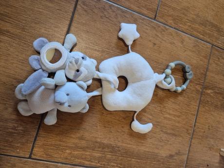 Hracka na kočík alebo postielku, 