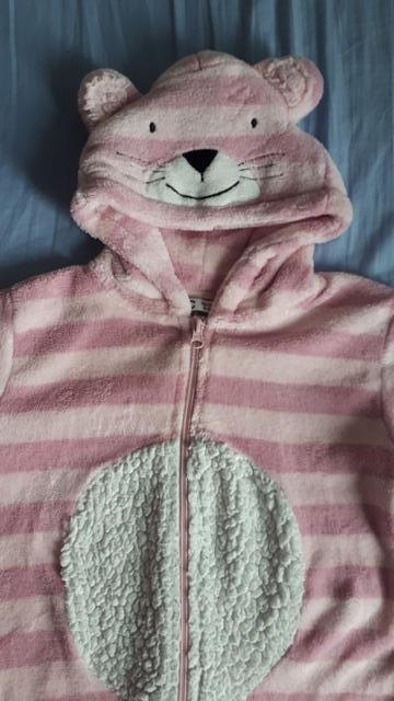 Flisovy pasikavy overal, 110