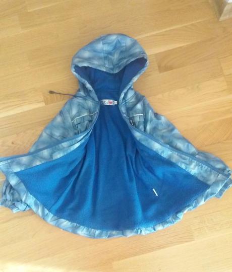 Dievčenská bundička, 98