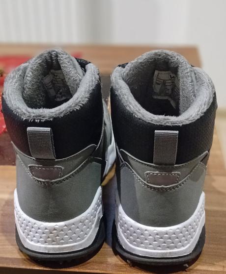 Prechodné topánky v.35, 35