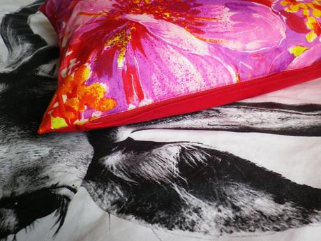 Obliečka na vankúš flowers 50x50cm, šírka (cm): 50,dĺžka (cm): 50