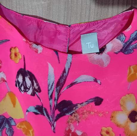 Krikľavo ružové dievčenské šatočky, tu,122