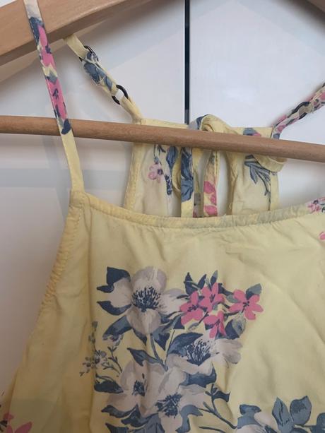 Hollister žltý kvetinkovy top s, hollister,s