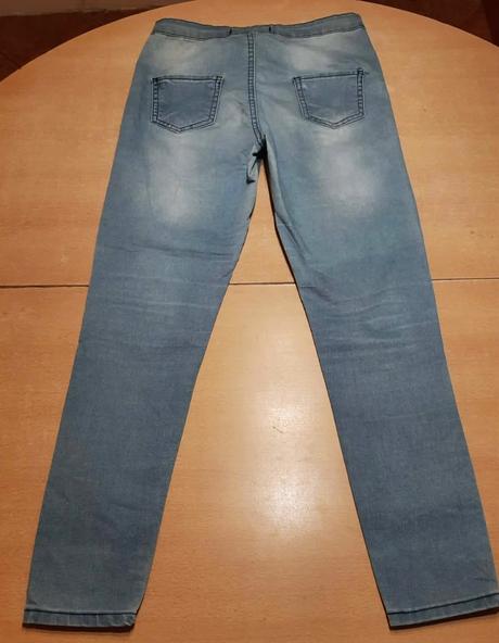 Predám tenké roztrhané rifle veľ.s, s