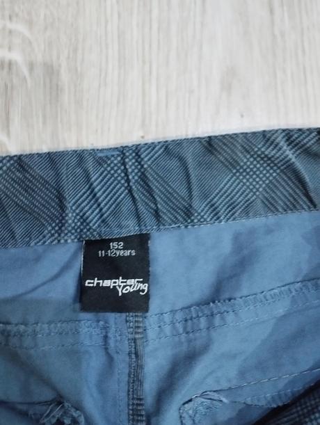 Kraťasy veľkost 152, chapter young,152