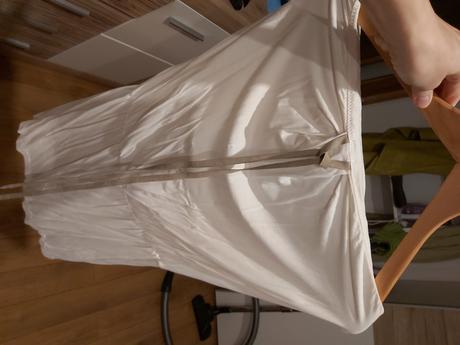 Damske saty, benetton,s