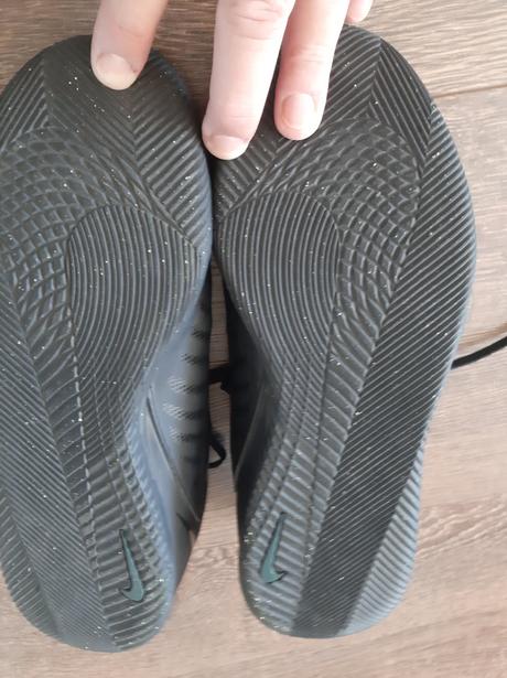 Tenisky-halovky, nike,36