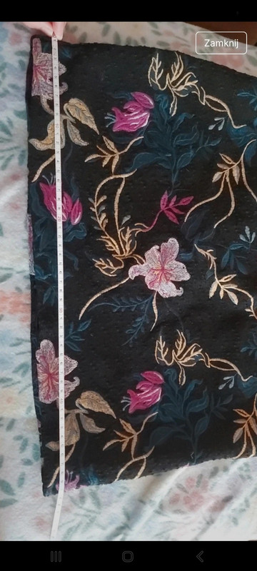 Minisukňa s výšivkou medicine veľkosť l, l