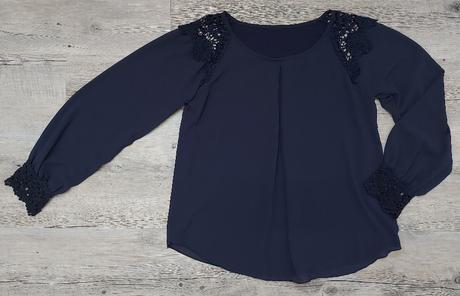 Slávnostná blúzka, 40