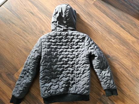 Málo nosená bunda, f&f,152