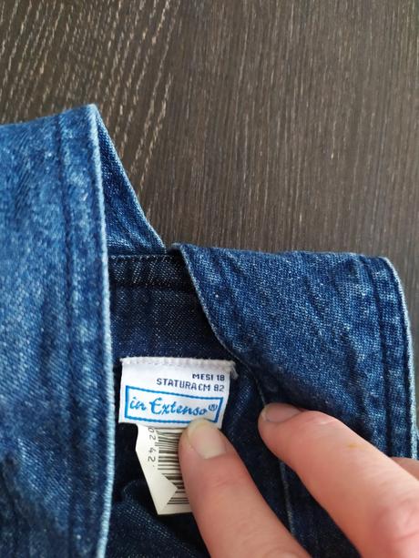 Kraťasy na traky so žralokom, 80