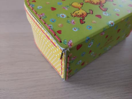 Kufrík s kačičkou, 