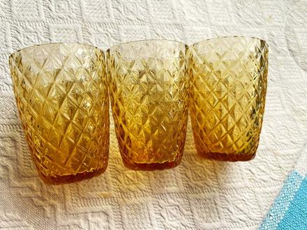 Starožitné poháre 4 ks, 