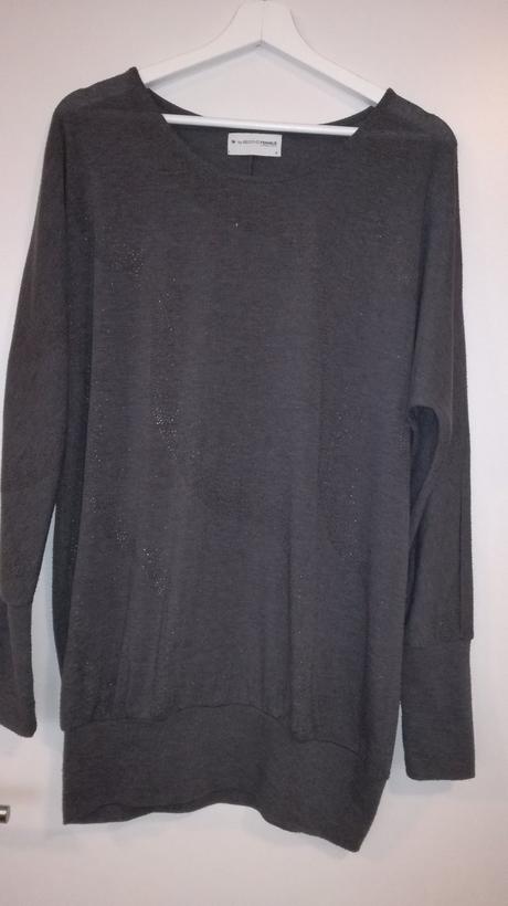Šedý dlhší pulovrik s/m, s