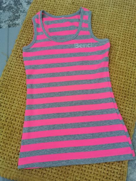 Tielko tričko, bench,s