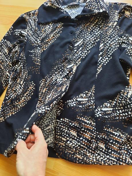 Dámsky kabátik/ nepodšité sako, authentic,52