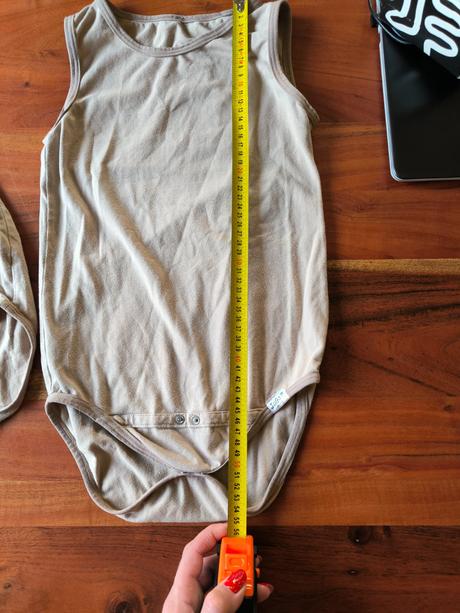 Tielkové body bez rukávov 116/122, 116