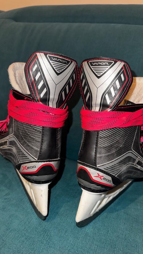 Korčule bauer vapor x200 yth-12 us-13 eu-31 19.5cm, bauer,31