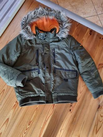 Zimná vetrovka top stav 146/152, 146