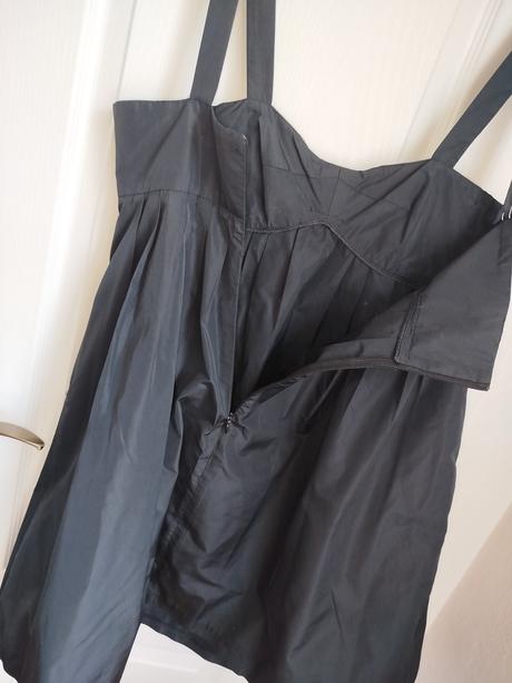 Tára jarnom šaty spolocenske, 40