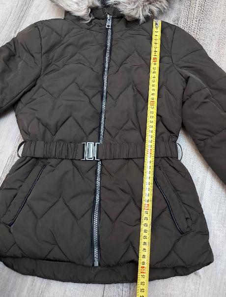 Zimná vetrovka s opaskom, 146