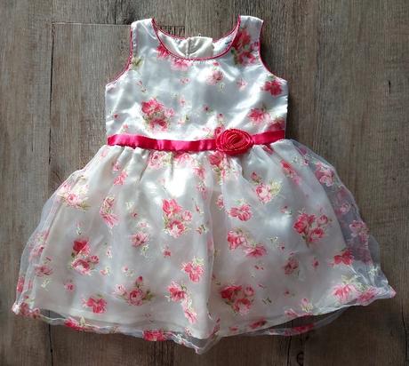 Spoločenské kvetinové šaty, 92