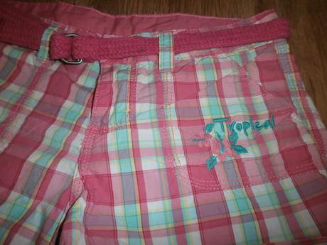 Šortky, kik,146