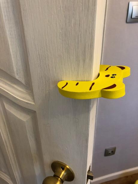 Detské poistky na šuflíky, skrinky a do dverí, 