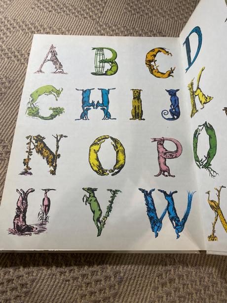 Krásny starý retro slovník učebnica francúzštiny, 