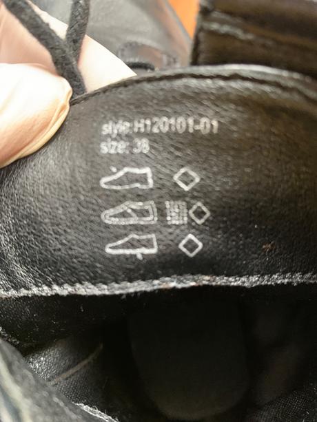 Členkové čižmy, 38