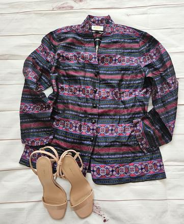 Krásna zaujímavá blúzka, m