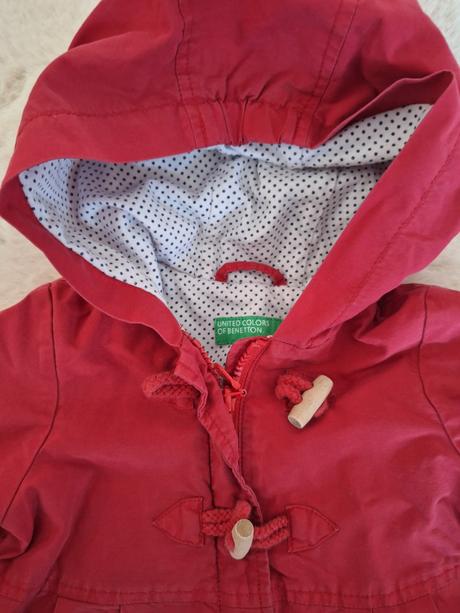 Červená bundicka benetton, benetton,86