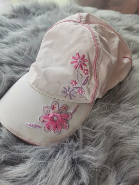 Šiltovky, cena za kus, 122