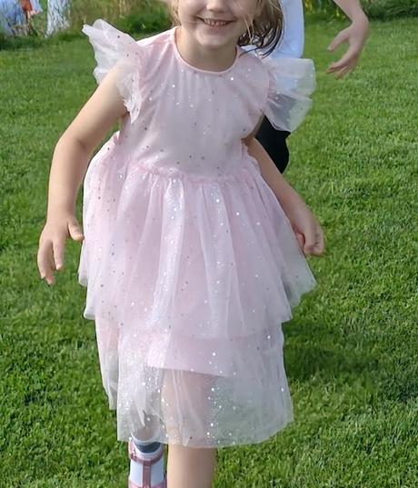 Tylové šaty s trblietkami, sinsay,122
