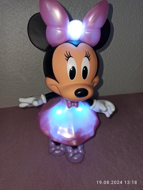 Veľká figúrka minnie,
