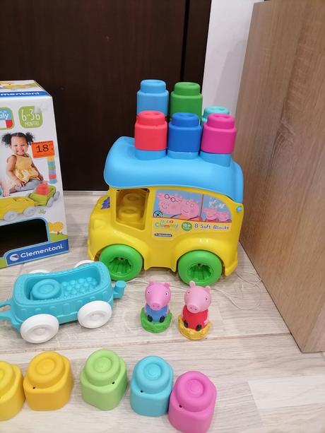 Peppa autíčko +vláčik +kocky, 