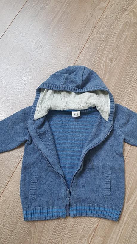 Modrý svetrík, f&f,86