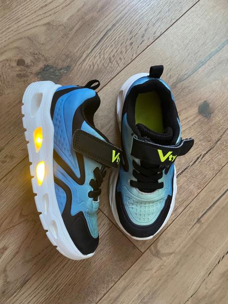 Svietiace tenisky wty, deichmann,26