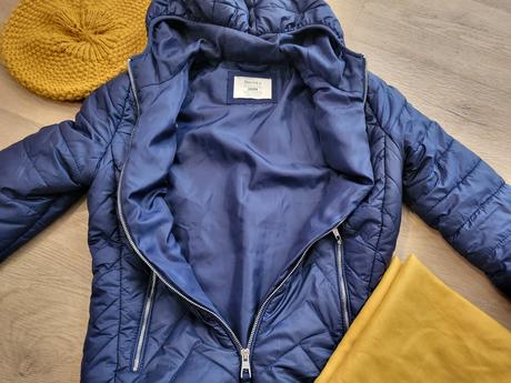 Prechodná vetrovka, bershka,xs