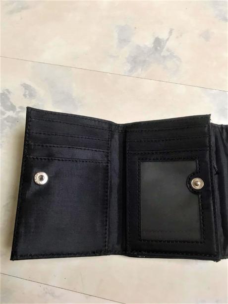 Laková peňaženka,